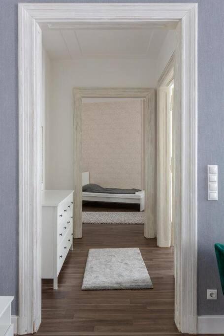 Lejlighed Chic, Captivating Space Near Opera House Budapest