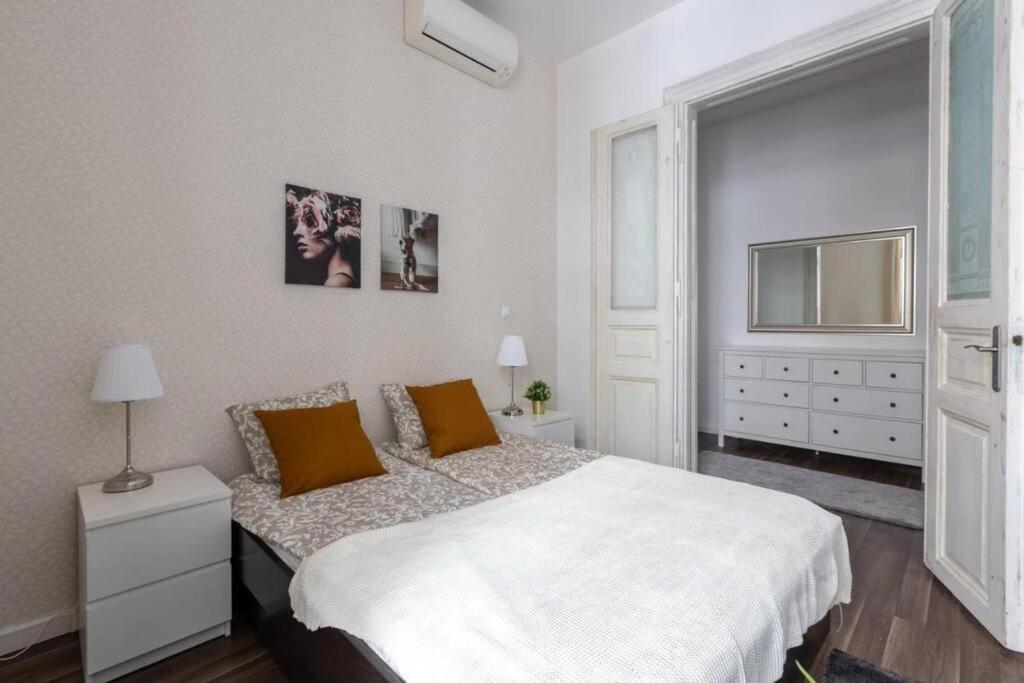 Lejlighed Chic, Captivating Space Near Opera House *